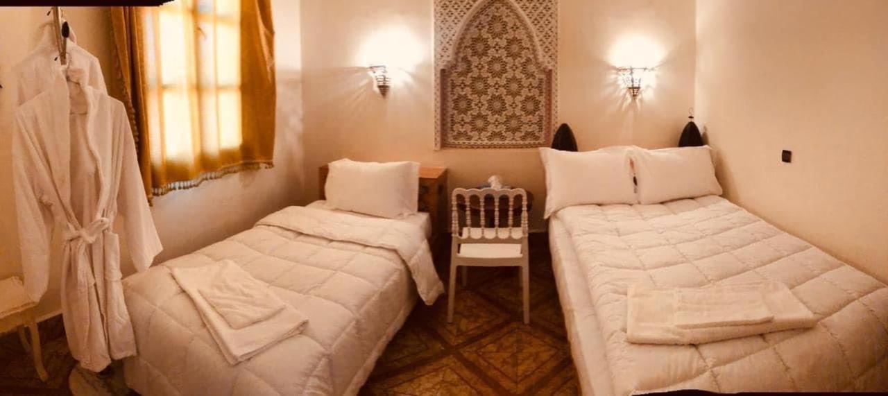 Hotel La Renaissance Tata Kültér fotó