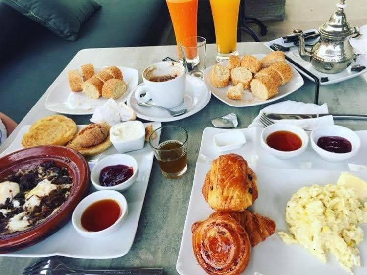 Hotel La Renaissance Tata Kültér fotó
