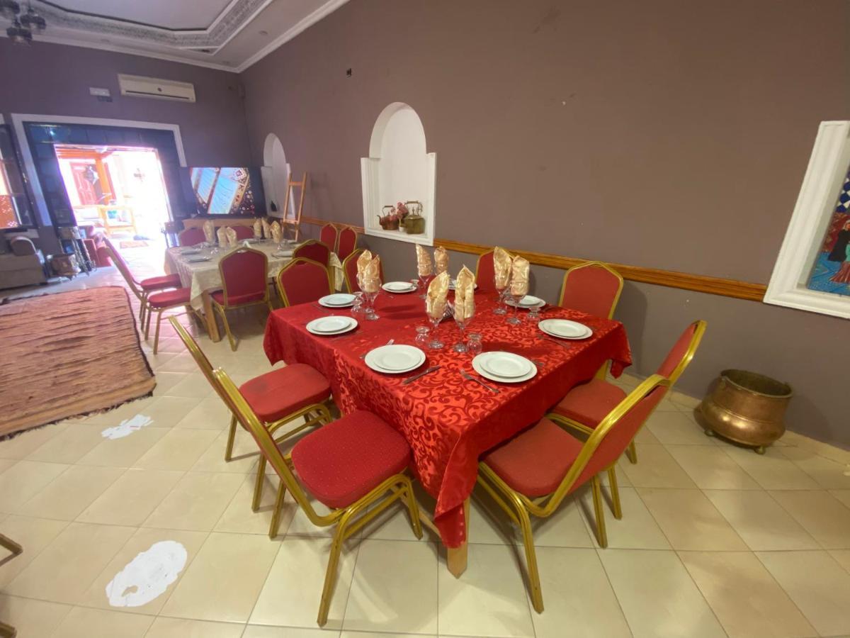 Hotel La Renaissance Tata Kültér fotó