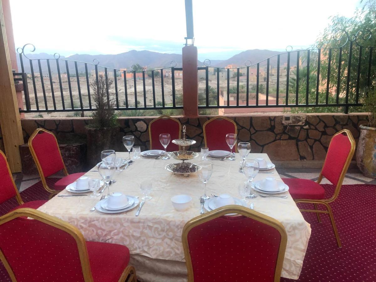 Hotel La Renaissance Tata Kültér fotó