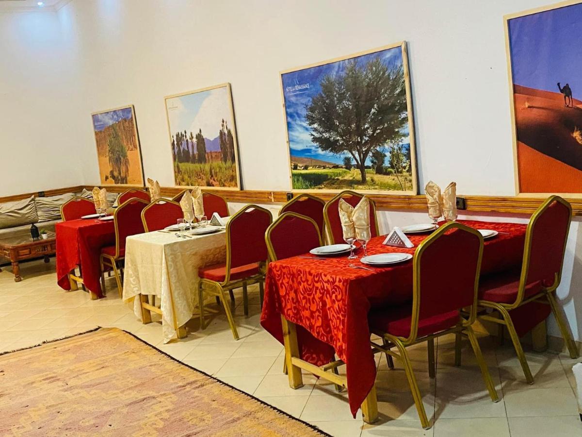 Hotel La Renaissance Tata Kültér fotó